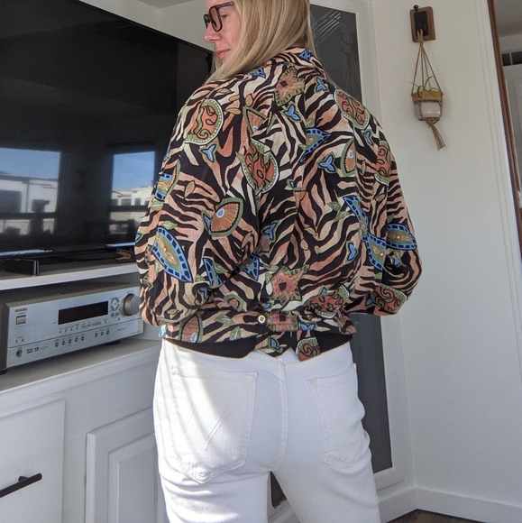 Vintage silk cropped double breasted blazer/jacket - Picture 3 of 11